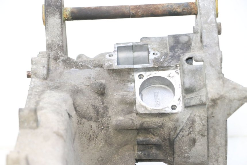 photo de CARTER MOTORE PEUGEOT LUDIX ONE 50 (2004 - 2013) - Dettagli dei punti di fissaggio