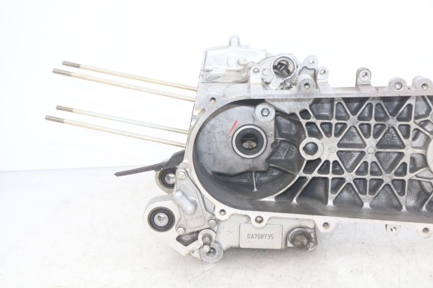 photo de CARTER BAS MOTEUR SYM MIO 50 (2011 - 2017) - Stato della superficie e materiale