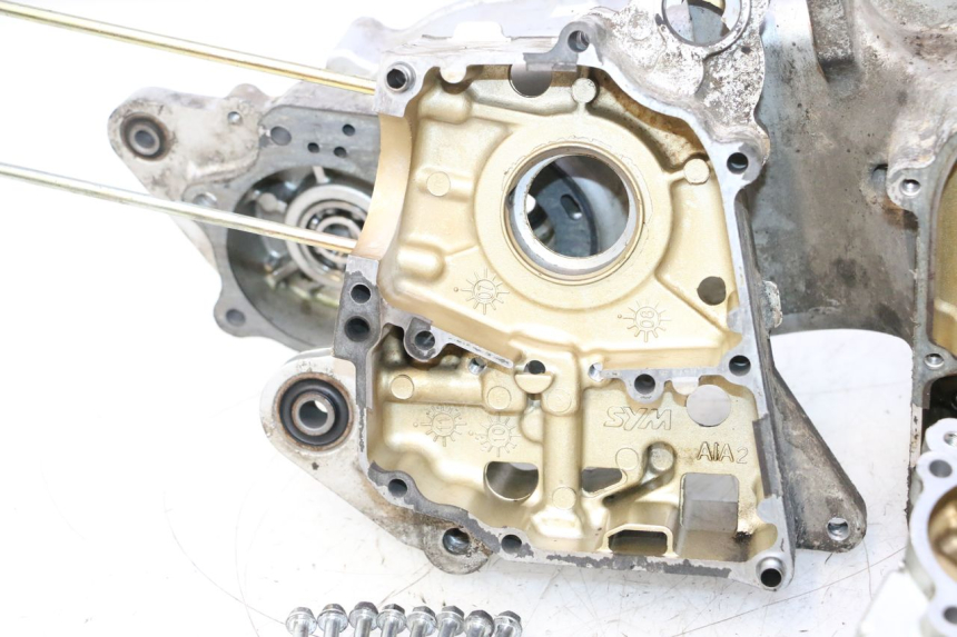 photo de CARTER MOTORE SYM MIO 50 (2005 - 2010) - Angolazione alternativa