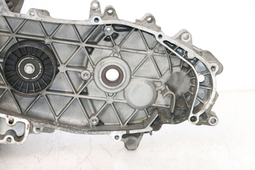 photo de CARTER MOTORE PIAGGIO MP3 LT 300 (2010 - 2016) - Foto prodotto supplementare