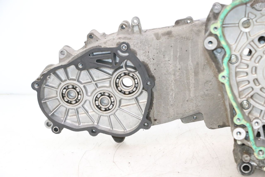 photo de CARTER MOTORE PIAGGIO MP3 LT 300 (2010 - 2016) - Marcature e riferimenti originali