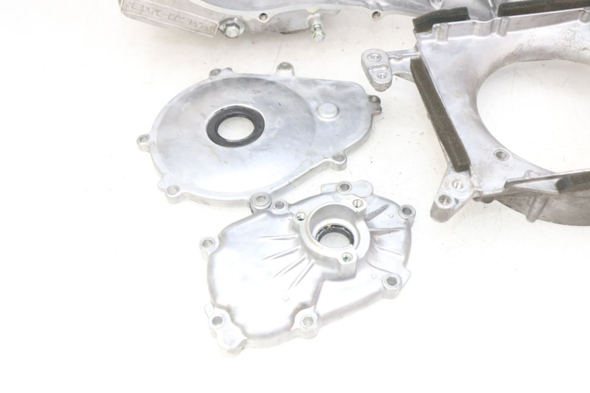 photo de CARTER MOTORE INFERIORE YAMAHA N-MAX NMAX 125 (2017 - 2020) - Marcature e riferimenti originali