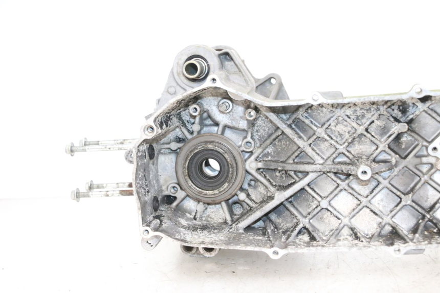 photo de CARTER MOTORE YAMAHA NEO'S NEOS 2T 50 (1998 - 2007) - Caratteristiche distintive