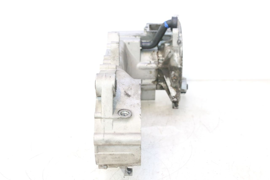 photo de CARTER BAS MOTEUR PIAGGIO NEW TYPHOON 50 (2018 - 2021) - Caratteristiche distintive