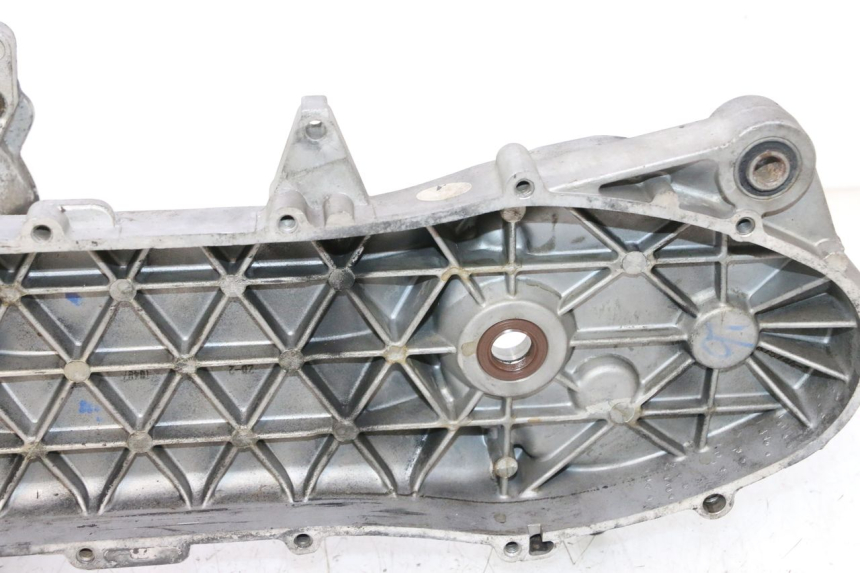 photo de CARTER BAS MOTEUR PIAGGIO NEW TYPHOON 50 (2018 - 2021) - Zoom sui componenti