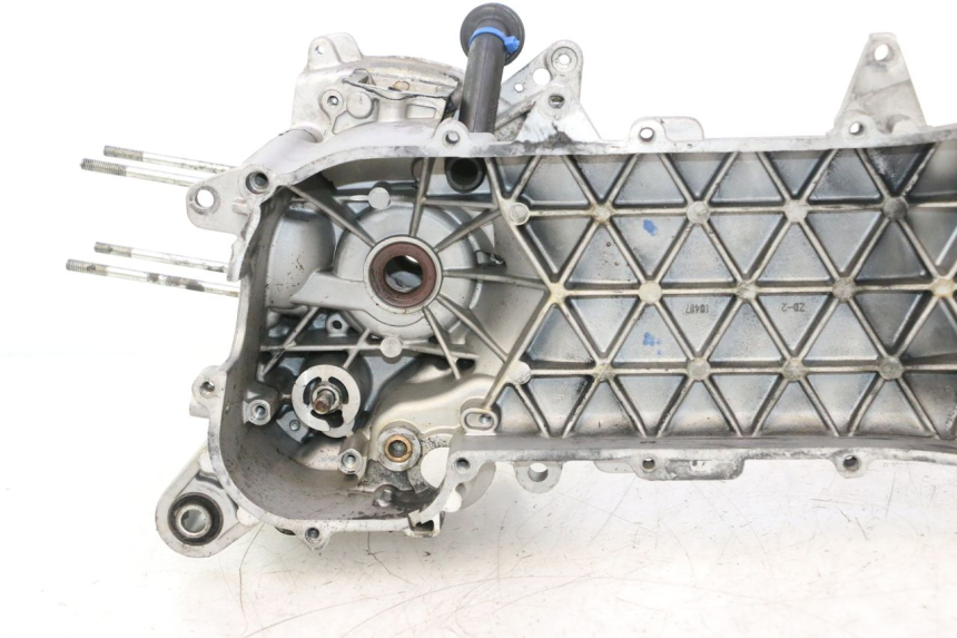 photo de CARTER BAS MOTEUR PIAGGIO NEW TYPHOON 50 (2018 - 2021) - Primo piano ad alta risoluzione