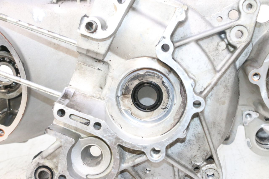 photo de CARTER BAS MOTEUR PIAGGIO NEW TYPHOON 50 (2018 - 2021) - Zoom sullo stato d'uso
