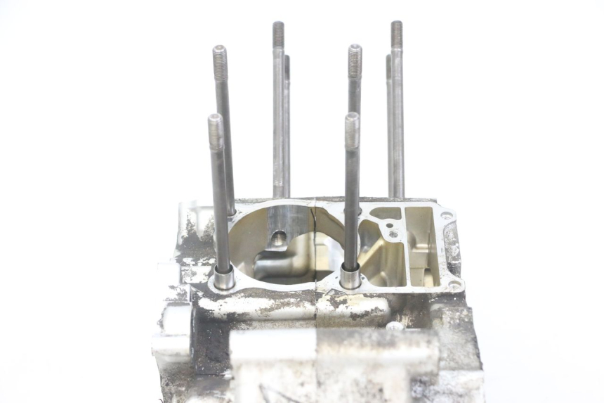 photo de CARTER MOTORE HONDA NTV DEAUVILLE ABS 700 (2007 - 2016) - Altra vista dell'articolo