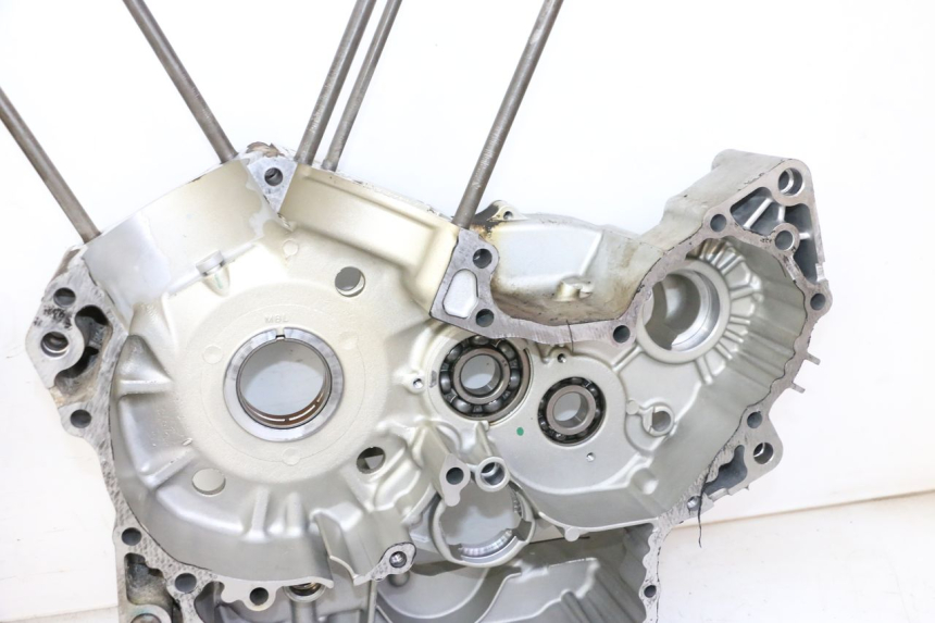 photo de CARTER MOTORE HONDA NTV DEAUVILLE 650 (2001 - 2006) - Angolazione alternativa