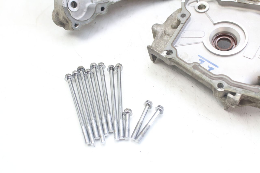 photo de CARTER BAS MOTEUR SYM ORBIT 2 4T 50 (2018 - 2022) - Zoom sui componenti