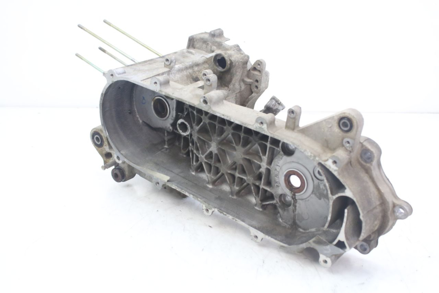 photo de CARTER BAS MOTEUR SYM ORBIT 2 4T 50 (2018 - 2022) - Stato della superficie e materiale