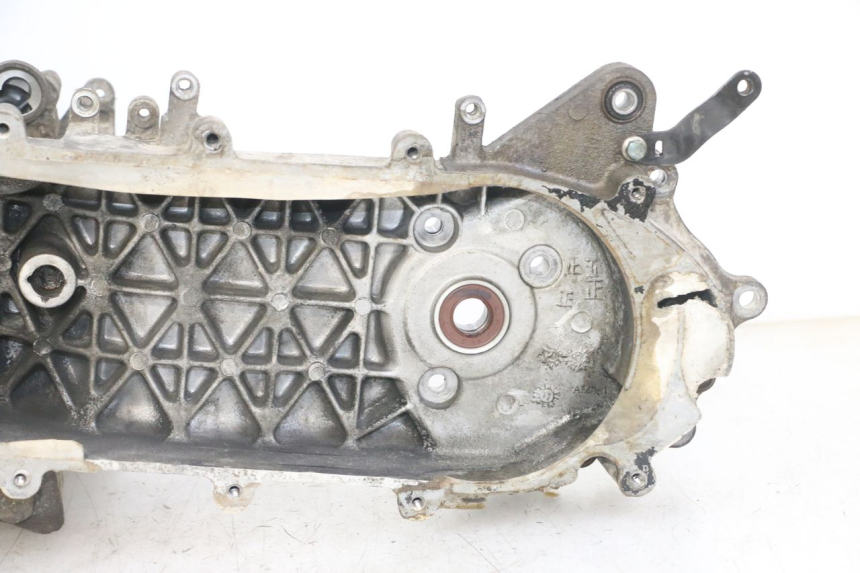 photo de CARTER MOTORE SYM ORBIT 2 4T 50 (2008 - 2017) - Marcature e riferimenti originali