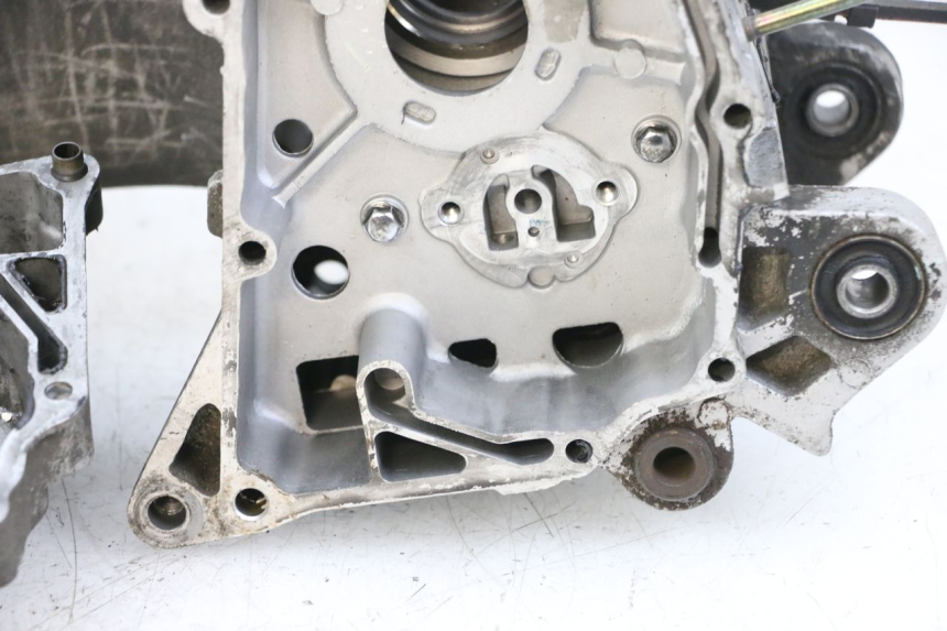 photo de CARTER BAS MOTORE SYM ORBIT III 3 4T 50 (2018 - 2021) - Panoramica del profilo