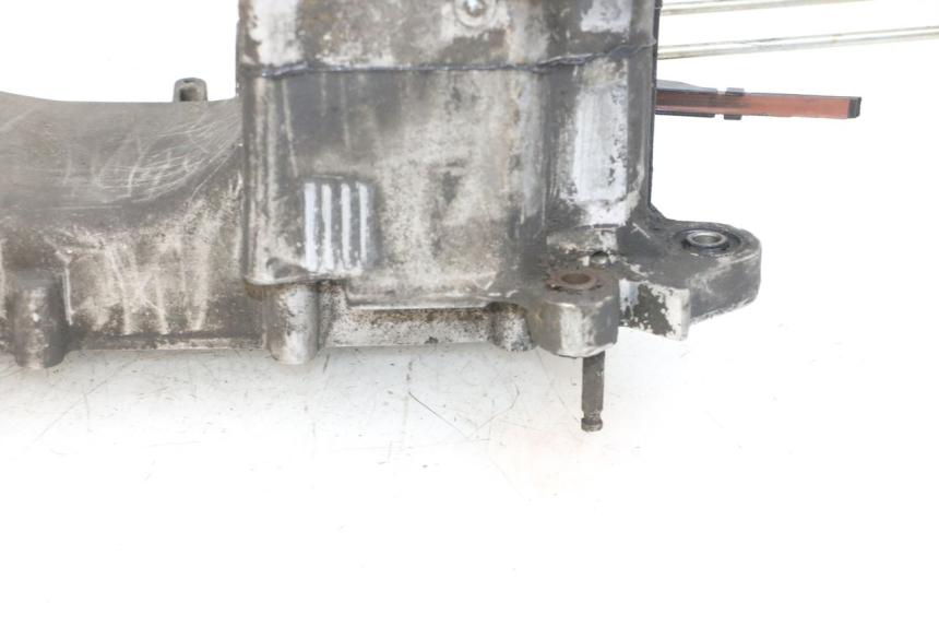 photo de CARTER BAS MOTORE SYM ORBIT III 3 4T 50 (2018 - 2021) - Primo piano tecnico