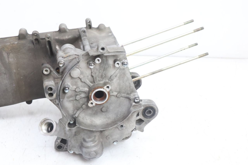 photo de CARTER MOTORE SYM ORBIT III 3 4T 50 (2021 - 2025) - Stato della superficie e materiale