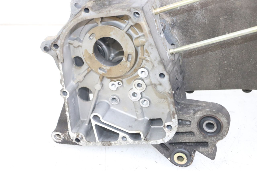 photo de CARTER MOTORE INFERIORE SYM ORBIT 50 (2008 - 2010) - Primo piano ad alta risoluzione