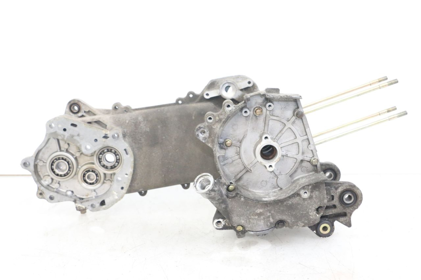 photo de CARTER MOTORE INFERIORE SYM ORBIT 50 (2008 - 2010) - Dettagli dei punti di fissaggio