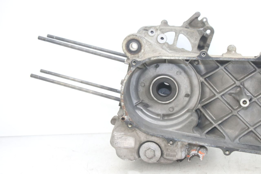 photo de CARTER BAS MOTEUR HONDA PCX (JF28) 125 (2009 - 2011) - Altra vista dell'articolo