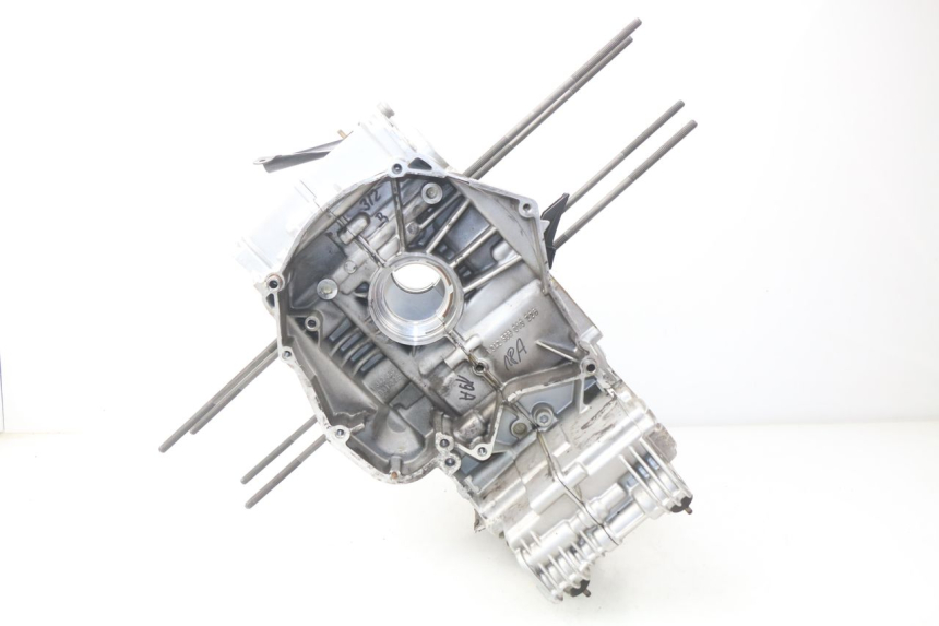 photo de CARTER MOTORE INFERIORE BMW R GS 1150 (1999 - 2004) - Altra vista dell'articolo