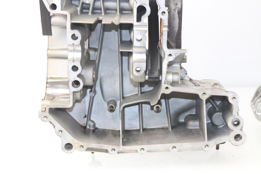 photo de CARTER MOTORE INFERIORE BMW R GS 1150 (1999 - 2004) - Angolazione alternativa