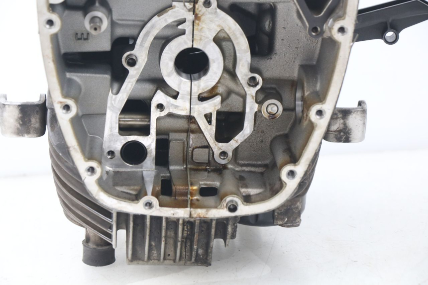 photo de CARTER MOTORE INFERIORE BMW R GS 1200 (2005 - 2007) - Altra vista dell'articolo