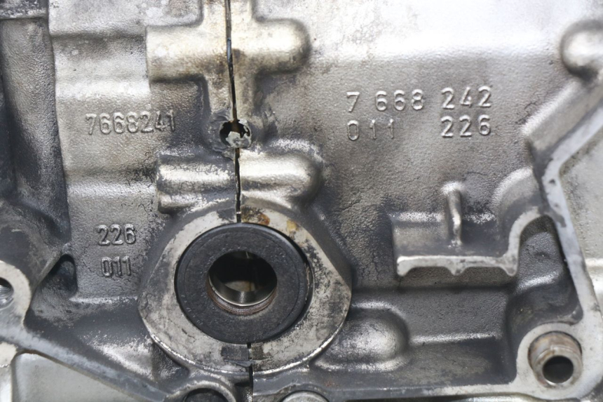 photo de CARTER MOTORE INFERIORE BMW R GS 1200 (2005 - 2007) - Dettagli dei punti di fissaggio