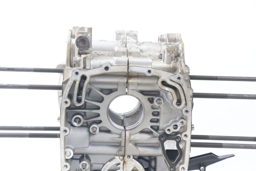 photo de CARTER MOTORE INFERIORE BMW R GS 1200 (2005 - 2007) - Marcature e riferimenti originali