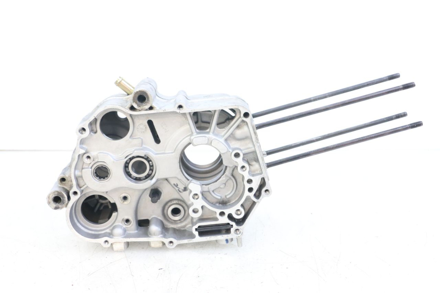 photo de CARTER MOTORE APOLLO RFZ 140 - Stato della superficie e materiale