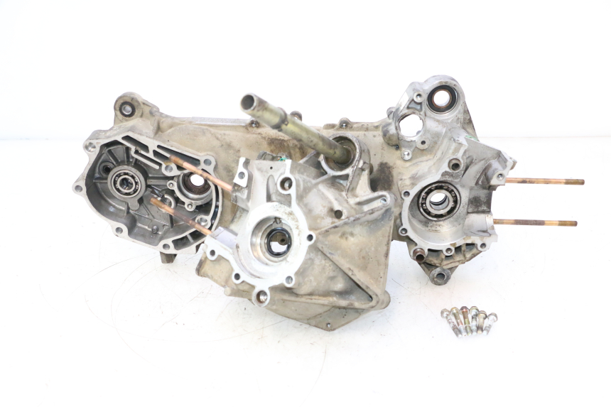 photo de CARTER BAS MOTEUR KEEWAY RY6 2T 50 (2011 - 2019) - Dettaglio del componente