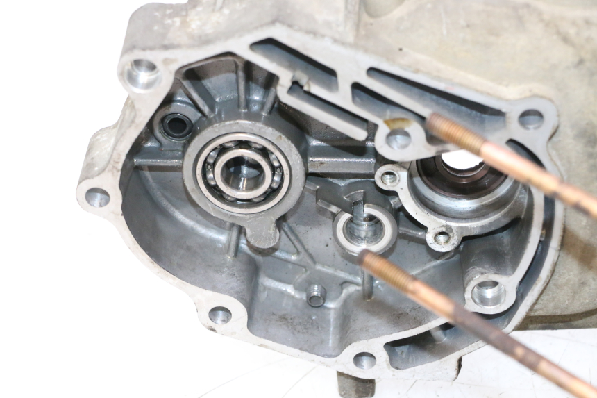 photo de CARTER BAS MOTEUR KEEWAY RY6 2T 50 (2011 - 2019) - Altra angolazione