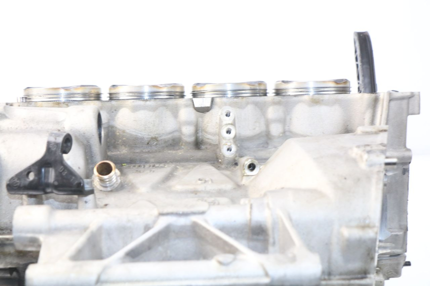 photo de CARTER MOTORE BMW S RR ABS S1000RR 1000 (2009 - 2011) - Zoom sullo stato d'uso