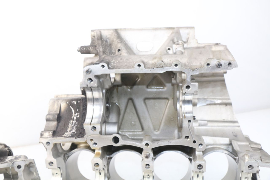 photo de CARTER MOTORE BMW S RR ABS S1000RR 1000 (2009 - 2011) - Zoom sullo stato d'uso