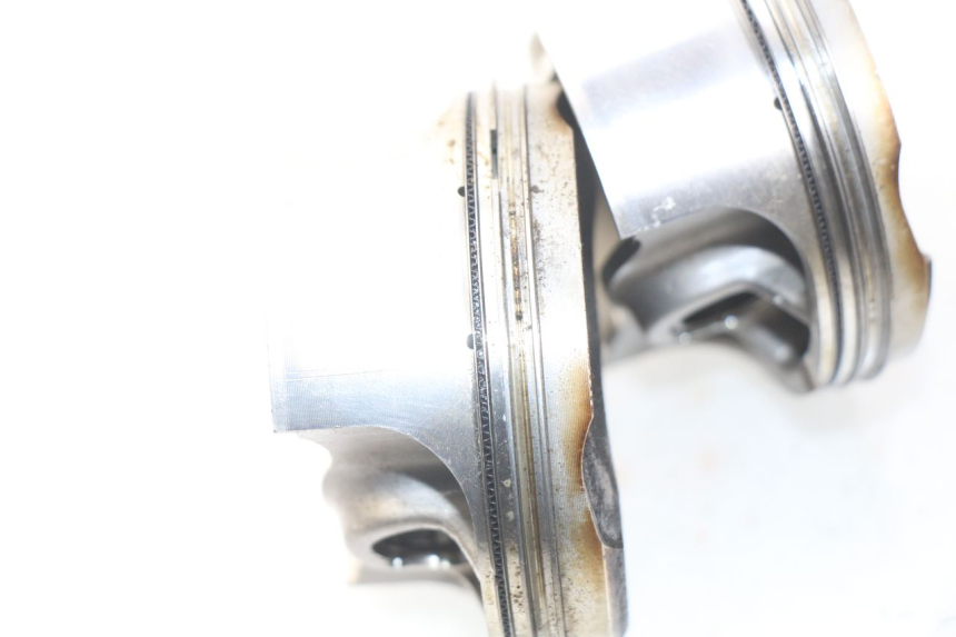 photo de CARTER MOTORE BMW S RR ABS S1000RR 1000 (2009 - 2011) - Primo piano ad alta risoluzione