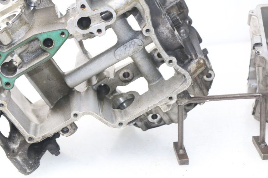 photo de CARTER MOTORE BMW S RR ABS S1000RR 1000 (2009 - 2011) - Marcature e riferimenti originali