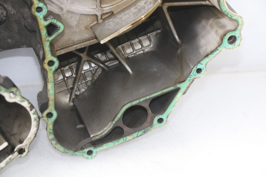 photo de CARTER MOTORE INFERIORE PEUGEOT SATELIS 500 (2007 - 2013) - Caratteristiche distintive