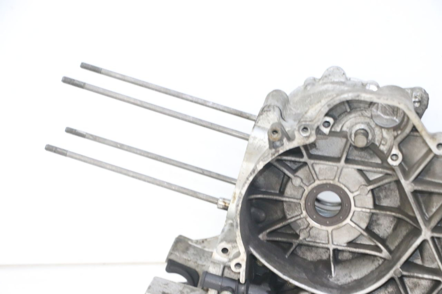 photo de CARTER MOTORE PEUGEOT SATELIS 125 (2013 - 2018) - Zoom sui componenti