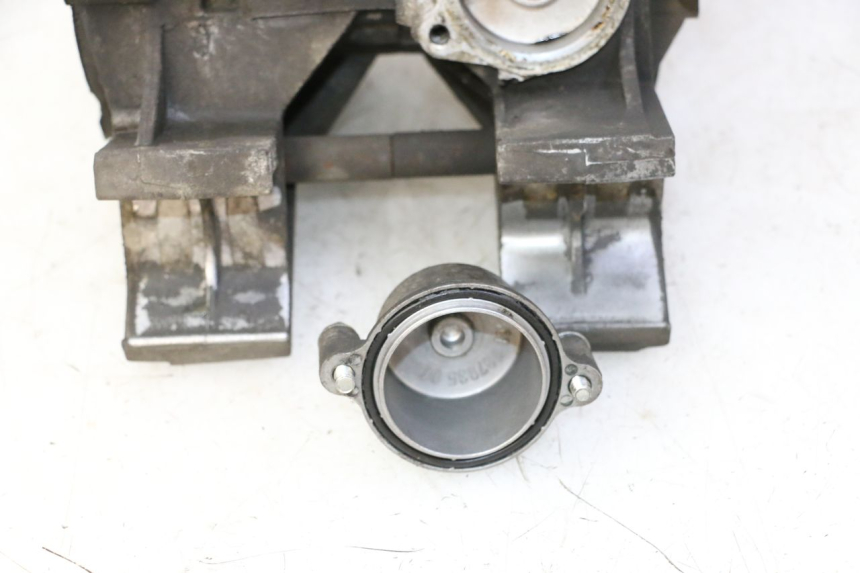 photo de CARTER MOTORE PEUGEOT SATELIS 125 (2010 - 2012) - Ispezione visiva dettagliata