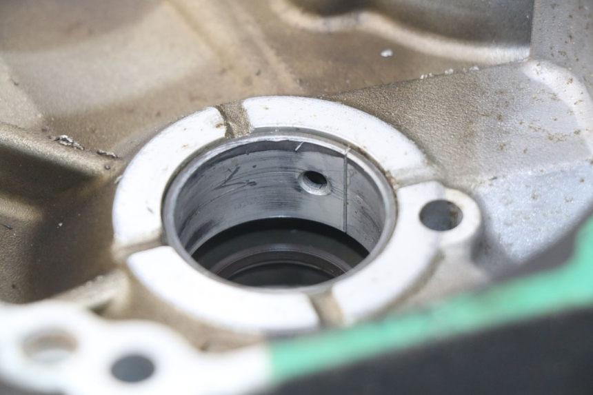 photo de CARTER MOTORE INFERIORE APRILIA SCARABEO GT 125 (1999 - 2007) - Zoom sullo stato d'uso