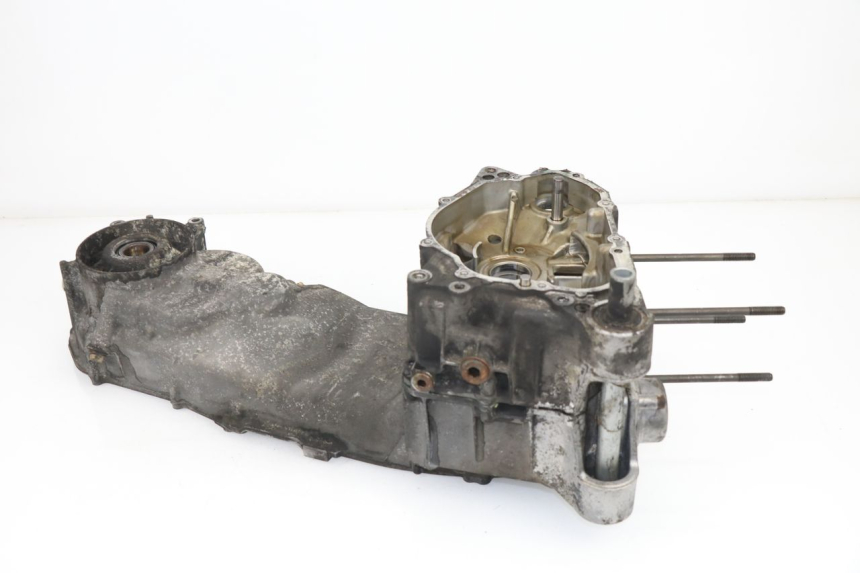 photo de CARTER MOTORE INFERIORE APRILIA SCARABEO GT 125 (1999 - 2007) - Altra angolazione