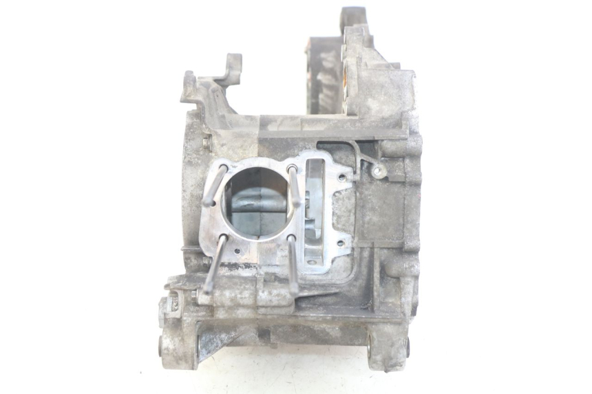 photo de CARTER BAS MOTEUR APRILIA SCARABEO 100 (2003 - 2012) - Zoom sui componenti