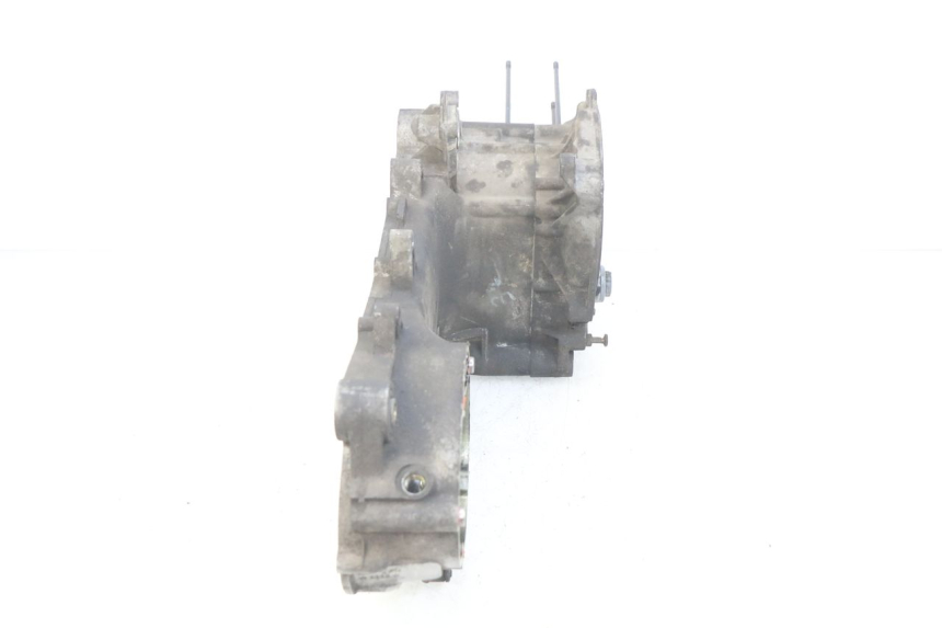 photo de CARTER BAS MOTEUR APRILIA SCARABEO 100 (2003 - 2012) - Stato della superficie e materiale