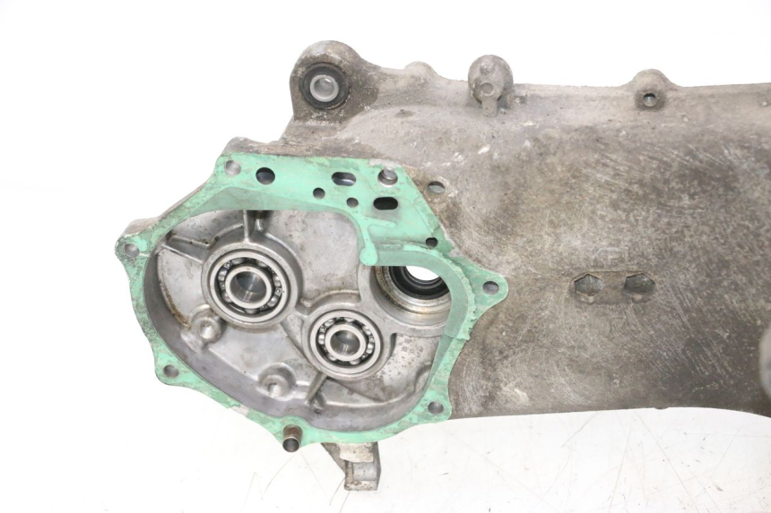 photo de CARTER MOTORE HONDA SCV LEAD 100 (2003 - 2007) - Angolazione alternativa