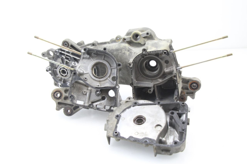 photo de CARTER MOTORE INFERIORE KYMCO SENTO 50 (2008 - 2013) - Angolazione alternativa