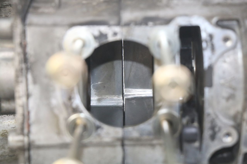 photo de CARTER BAS MOTEUR KYMCO SENTO 100 (2008 - 2013) - Foto prodotto supplementare