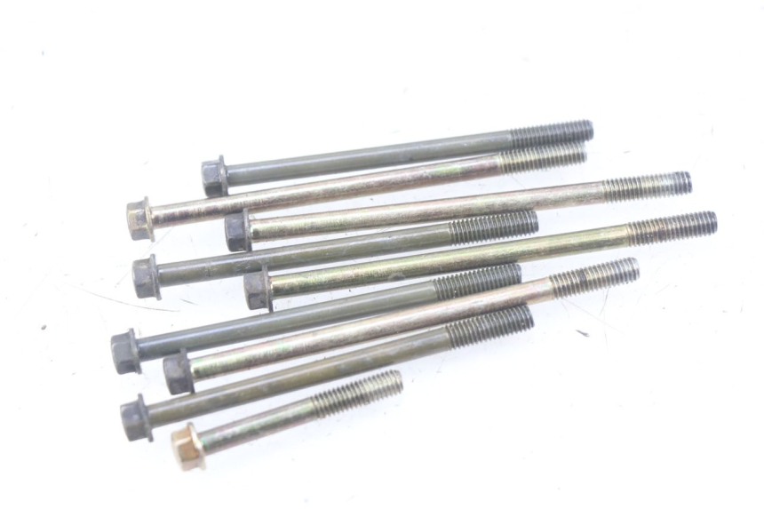 photo de CARTER BAS MOTEUR KYMCO SENTO 100 (2008 - 2013) - Focus sulla struttura