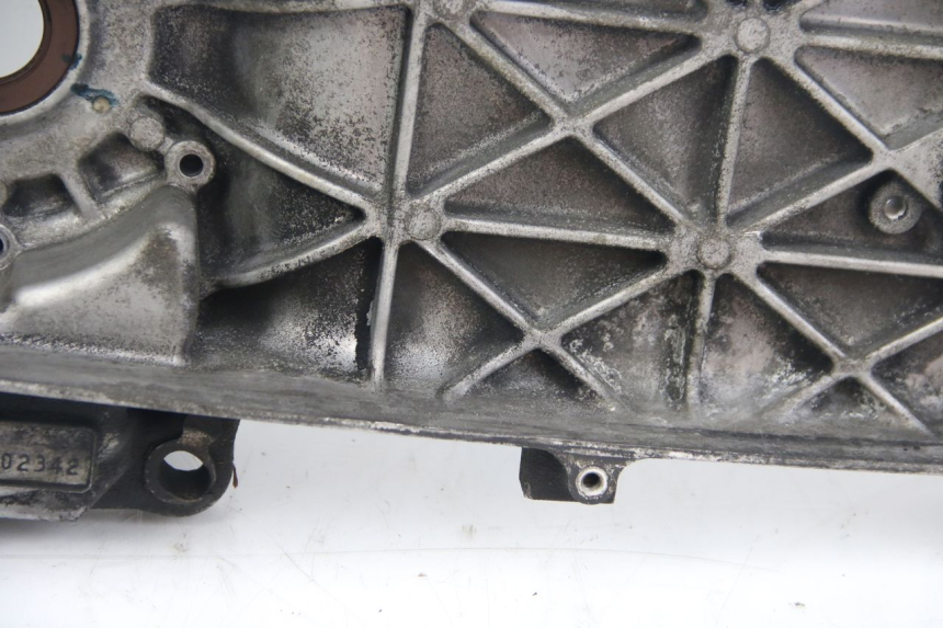 photo de CARTER BAS MOTORE SUZUKI SIXTEEN 125 (2008 - 2010) - Caratteristiche distintive