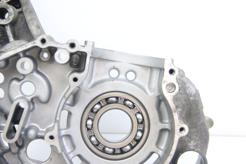 photo de CARTER BAS MOTORE SUZUKI SIXTEEN 125 (2008 - 2010) - Zoom sullo stato d'uso