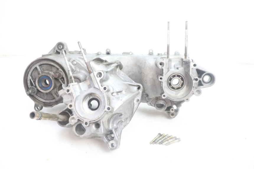 photo de CARTER MOTORE YAMAHA SLIDER 50 (1999 - 2004) - Dettagli dei punti di fissaggio