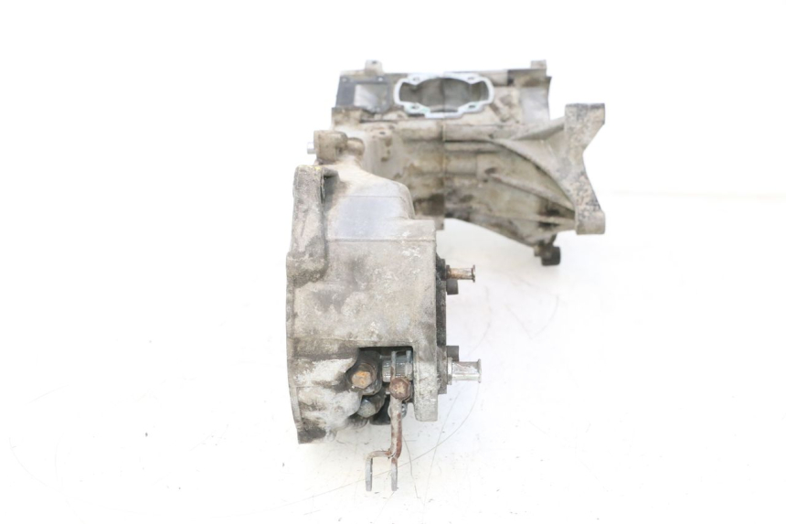 photo de CARTER BAS MOTEUR PEUGEOT SPEEDFIGHT LC 50 (1996 - 2002) - Primo piano tecnico