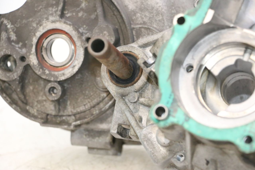 photo de CARTER BAS MOTEUR PEUGEOT SPEEDFIGHT LC 50 (1996 - 2002) - Panoramica del profilo